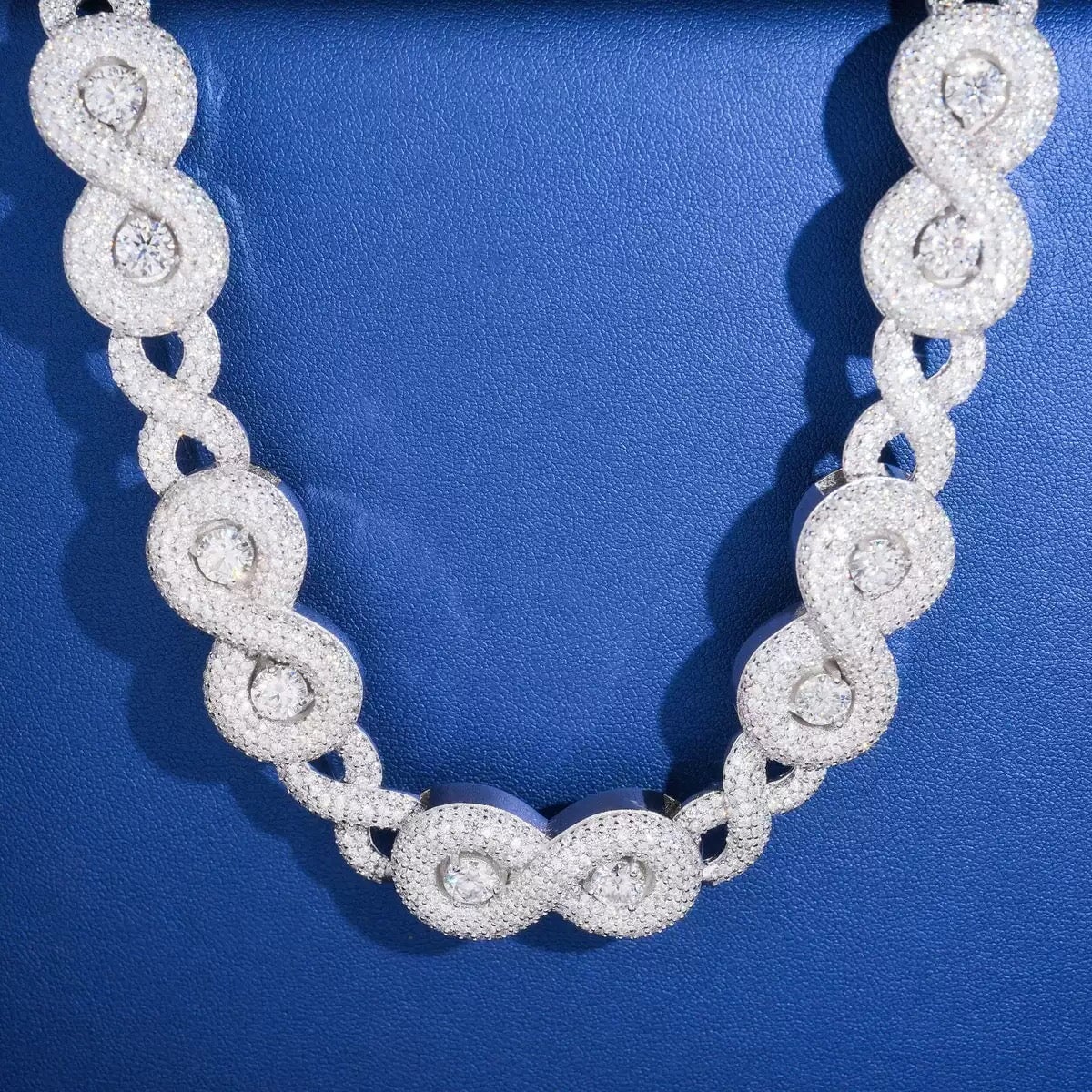 S925 Moissanite Diamond Infinity Chain in White Gold - 17mm Necklaces