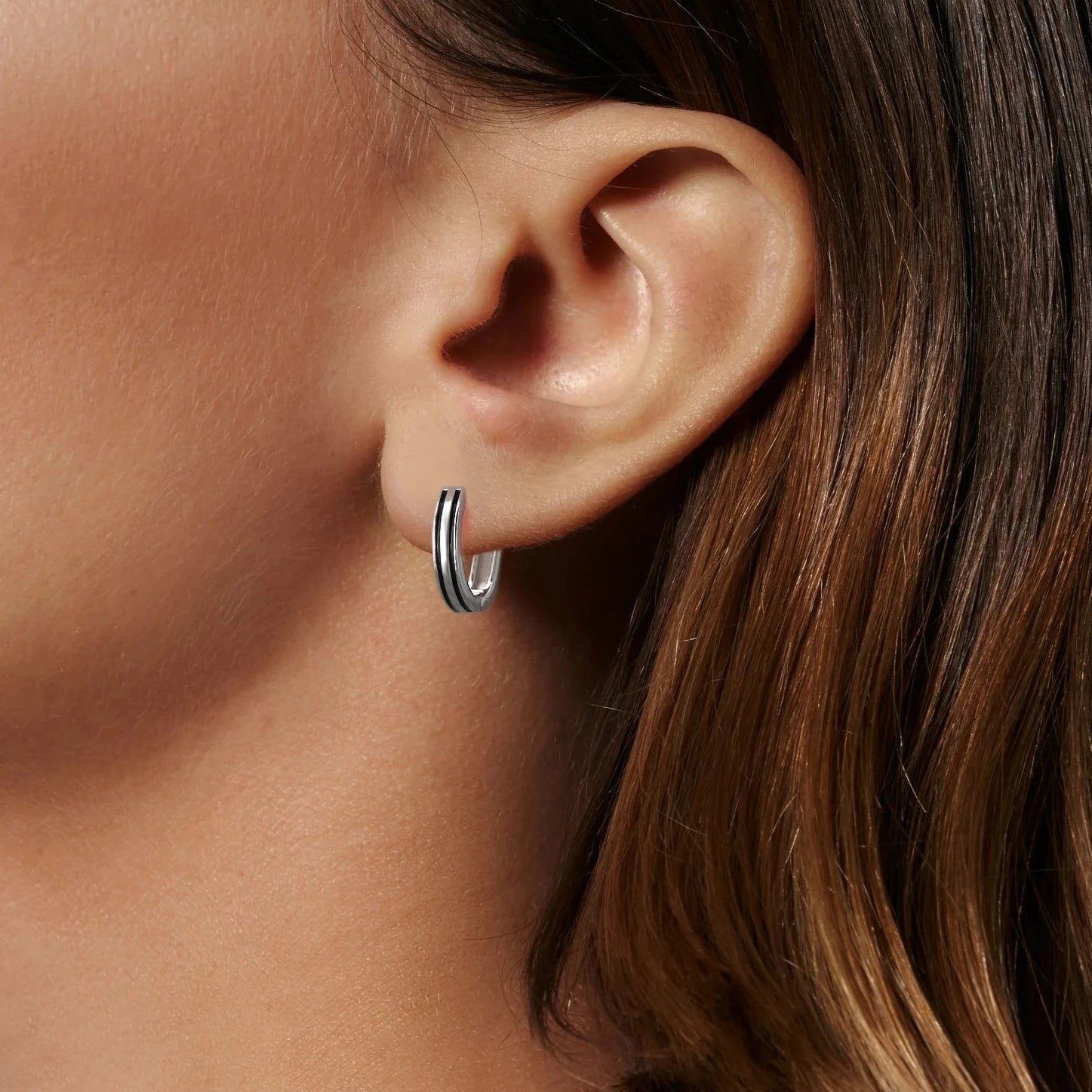 S925 Silver Black Stripe Hoop Earrings in White Gold - 15mm Earrings