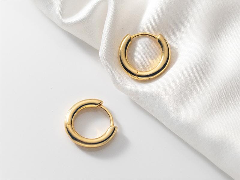 Breaking Gender Barriers: Styling Gold Hoop Earrings for Fashion-Forward Men