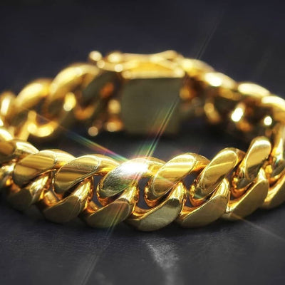 How to Keep Gold-Plated Jewelry from Tarnishing?