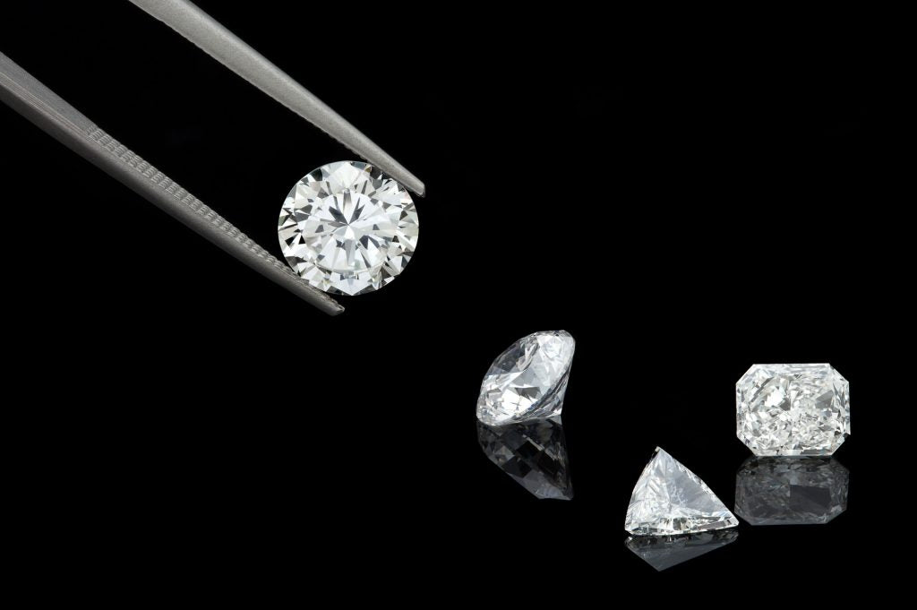 how-to-tell-if-a-diamond-is-real-1024x681.jpg__PID:28fa76fa-cf4d-450b-9083-fa4d60b50907
