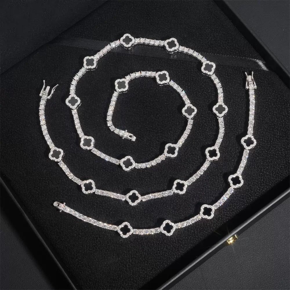 S925 Moissanite Black Clover Leaf Tennis Chain in White Gold - 3mm Necklaces 