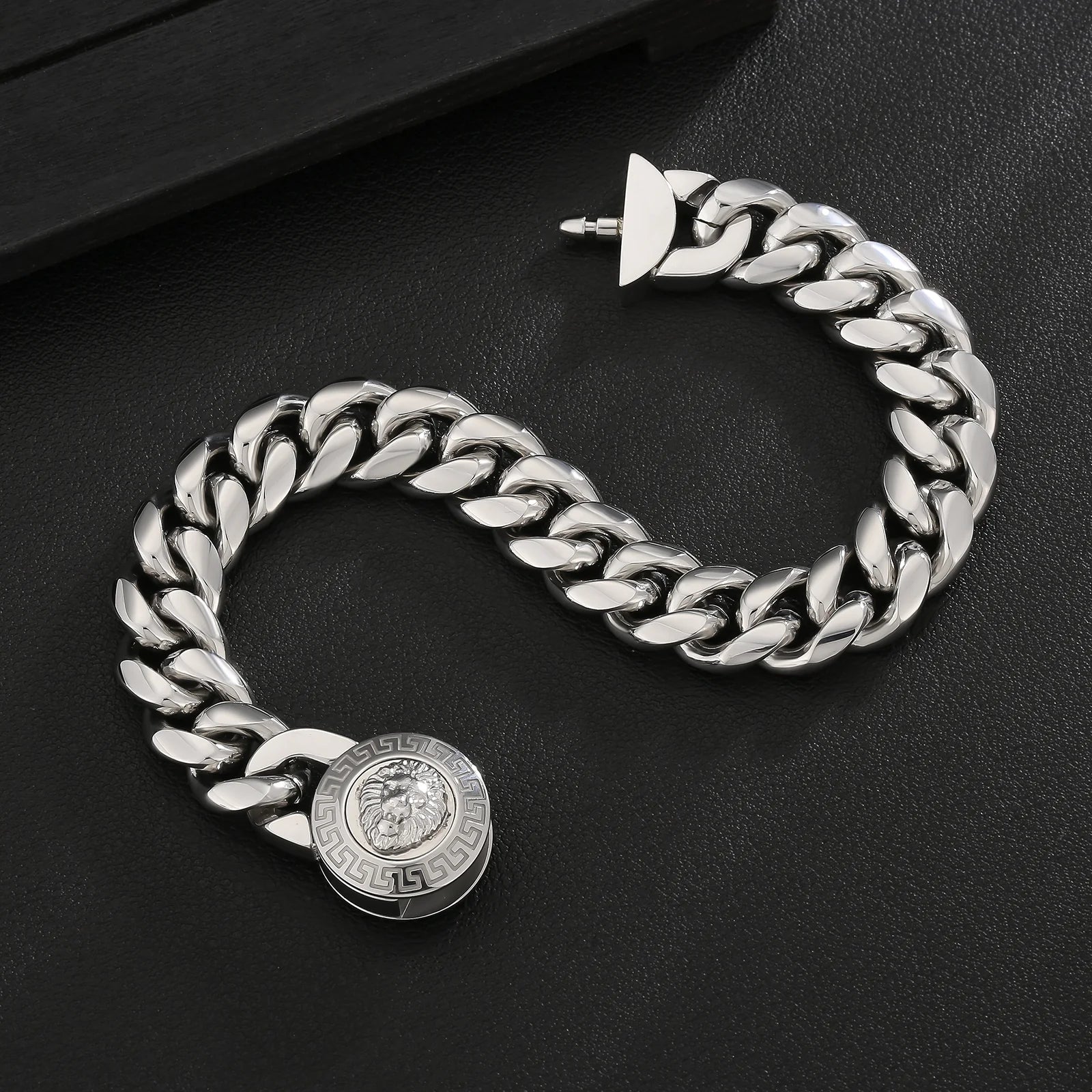 The King - 12mm Cuban Link Bracelet in White Gold Plated Bracelets 