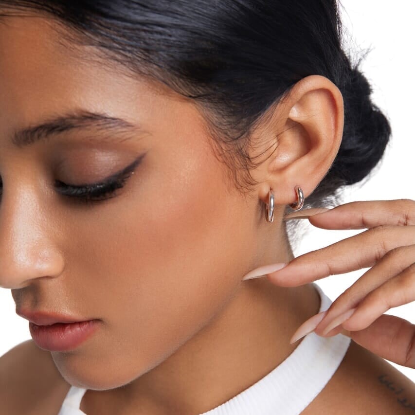 Women's 925 Sterling Silver Huggie Hoop Earrings in White Gold Earrings 