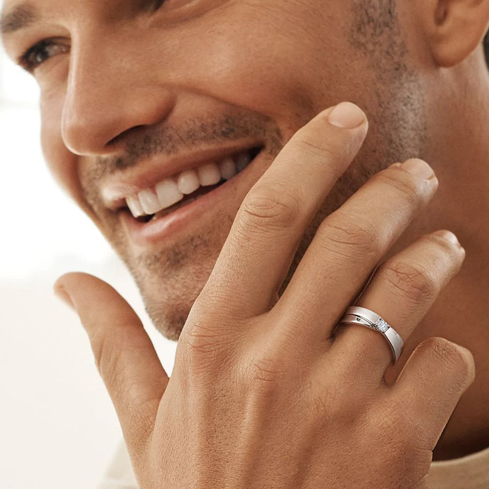 0.20 Carats VVS1 Moissanite Diamond Ring Rings 