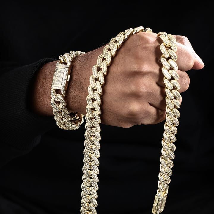 16mm Iced Out Baguette Cut Cuban Choker Chain in 14K Gold 