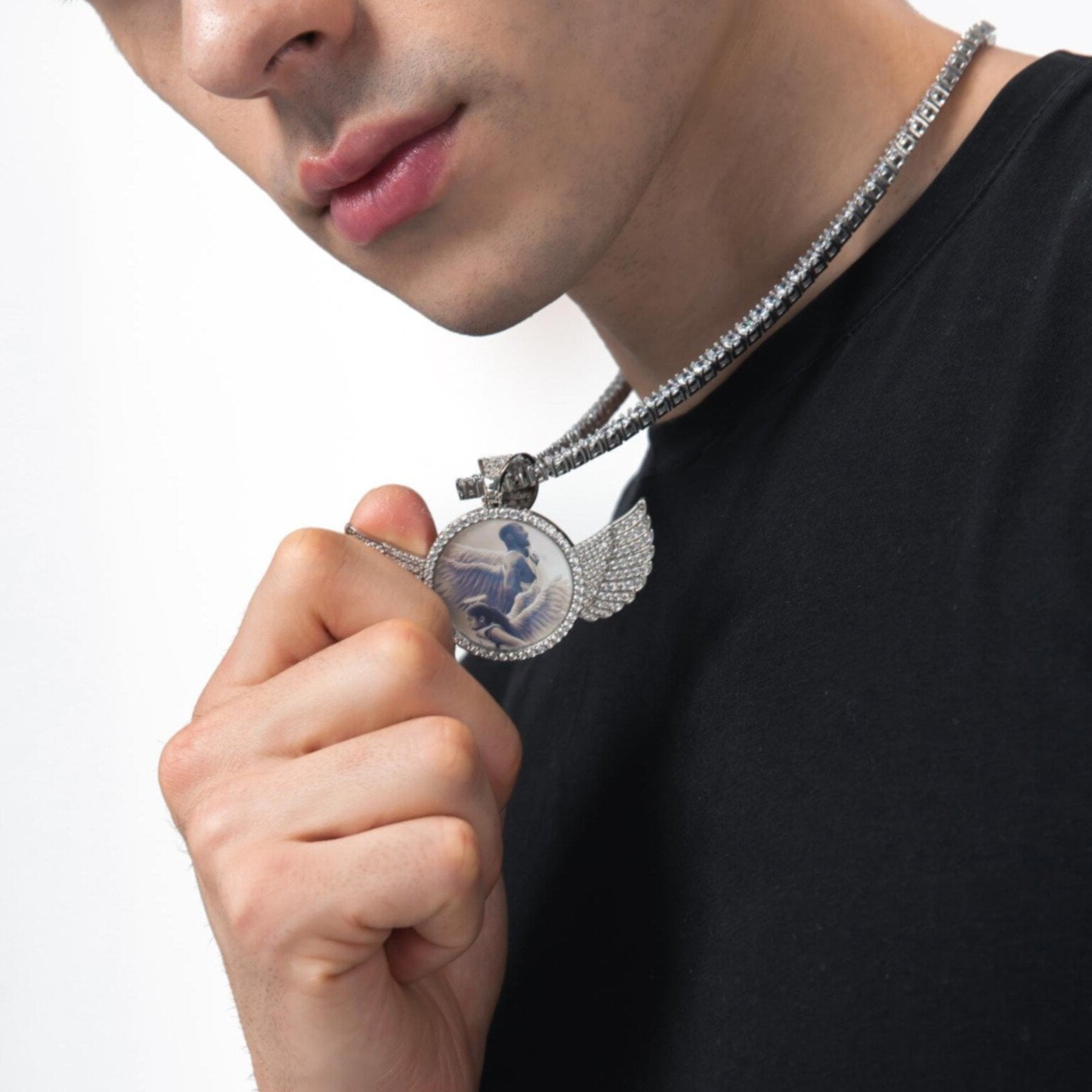 THE FLYING ANGEL® - Custom Round Photo Pendant 